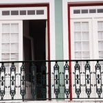 Undichten Balkon richtig sanieren: So wird Ihr Außenbereich wieder trocken, sicher und schön