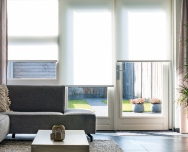 Sichtschutz im Wohnzimmer: Stilvolle Ideen für mehr Privatsphäre und Gemütlichkeit